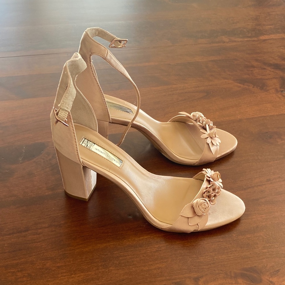 INC International Concepts Blush Floral Heels - Picture 3 of 5